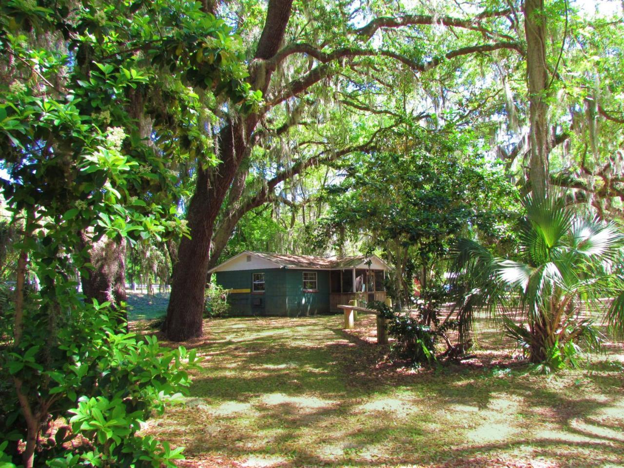 The Yearling Cabins Cross Creek Exteriör bild